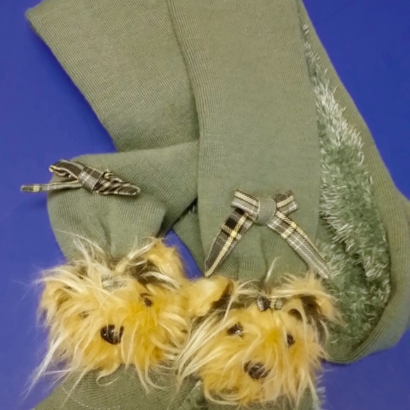 SOLD! Adorable Yorkies w Bows Grey Scarf ~70" - Picture 2 of 2